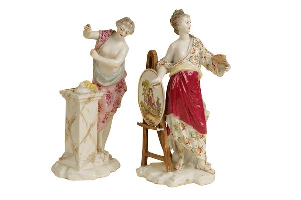 18TH CENTURY STYLE CONTINENTAL PORCELAIN FIGURE