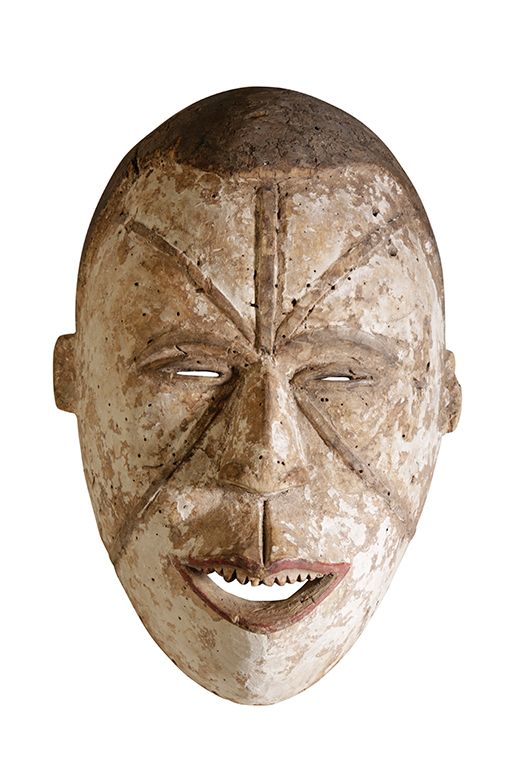 IBO WHITE PAINTED WOOD MASK