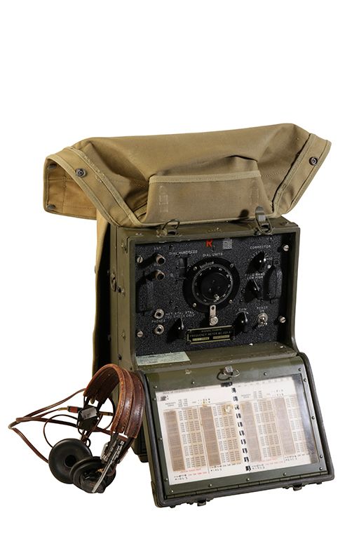 US ARMY SIGNAL CORPS FREQUENCY METER