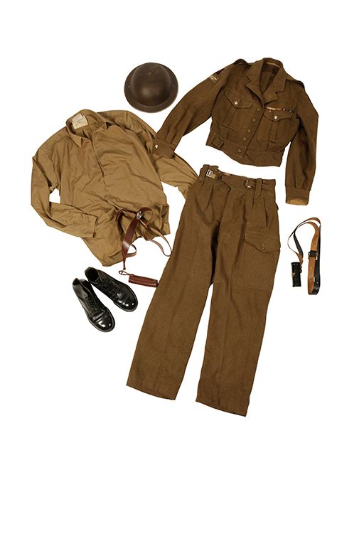 ROYAL TANK REGIMENT OFFICERS 1949 PATTERN UNIFORM