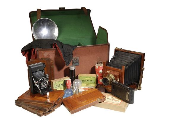 THORNTON PICKARD "SNAP SHOT" SHUTTER, PLATES, CANVAS CASE AND ACCESSORIES