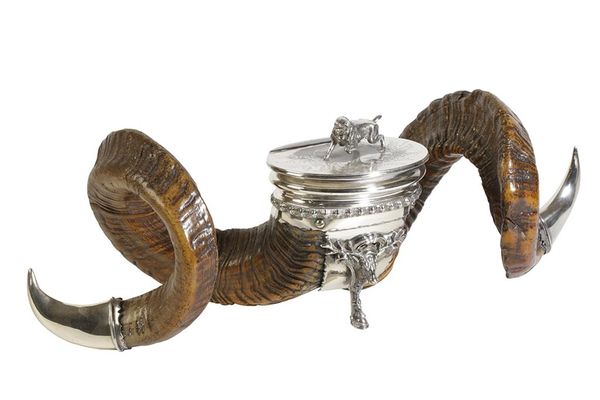 VICTORIAN SILVER PLATED RAMS MULL