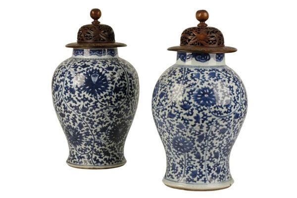 LARGE PAIR OF BLUE AND WHITE JARS, QING DYNASTY, 18TH CENTURY