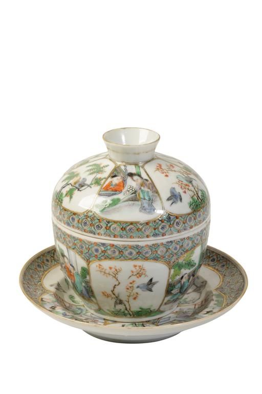 FINE FAMILLE VERTE COVERED BOWL AND STAND, QING DYNASTY, 19TH CENTURY