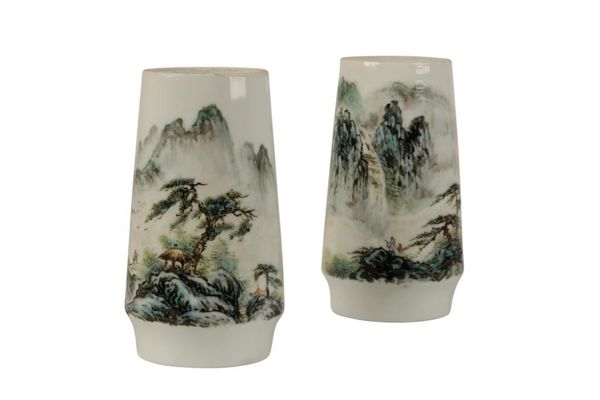 PAIR OF FAMILLE VERTE VASE, REPUBLIC PERIOD