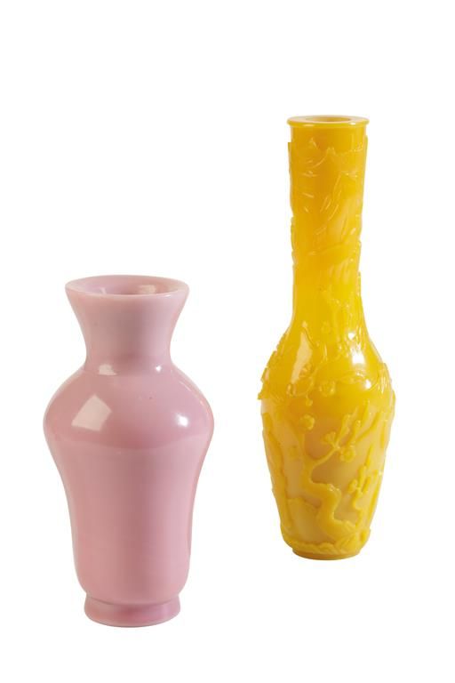 PEKING PINK GLASS BALUSTER VASE, LATE QING DYNASTY