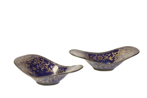 PAIR OF BLUE-GROUND CANTON ENAMEL CUP STANDS, QING DYNASTY, 18TH CENTURY