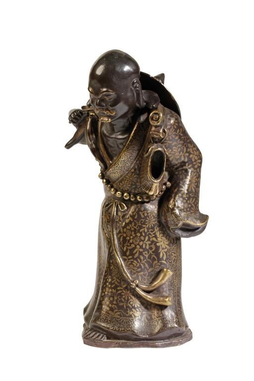 JAPANESE SATSUMA FIGURE OF A DARUMA, MEIJI / TAISHO PERIOD