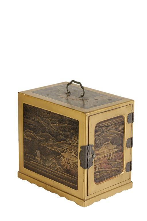 FINE JAPANESE LACQUER TABLE CABINET, MEIJI PERIOD