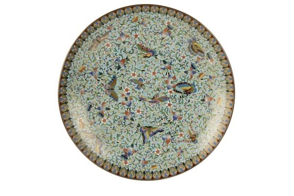 FINE CLOISONNE ENAMEL CHARGER, QING DYNASTY, 19TH CENTURY