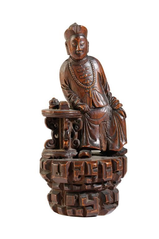 CARVED WOOD FIGURE OF A MANDARIN, QING DYNASTY, 19TH CENTURY