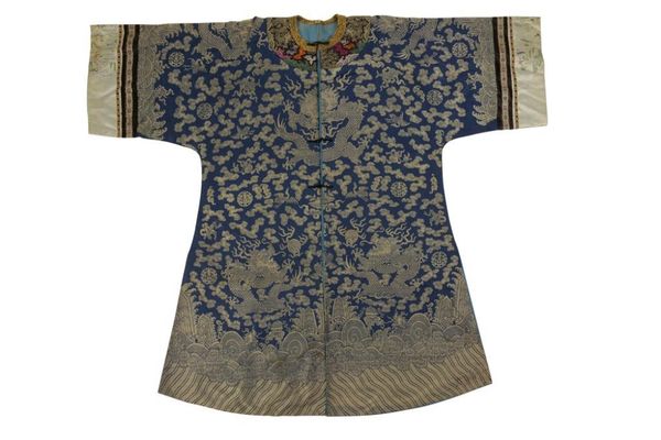 BLUE SILK 'DRAGON' ROBE, LATE QING DYNASTY