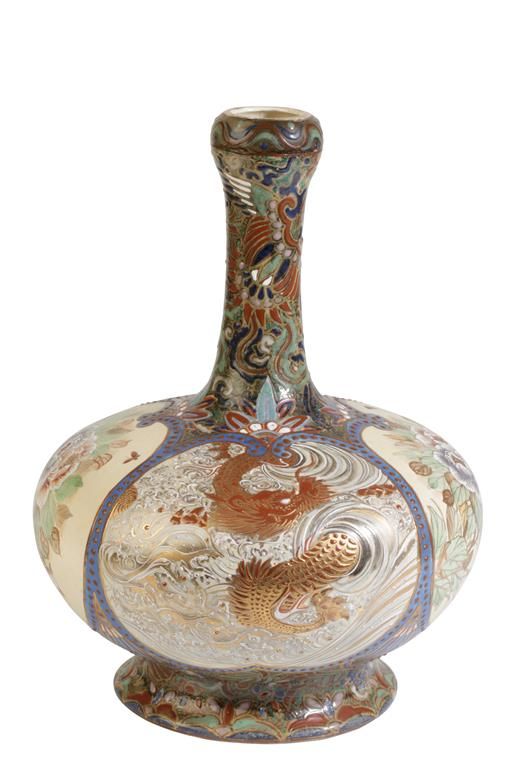 JAPANESE SATSUMA VASE, MEIJI PERIOD