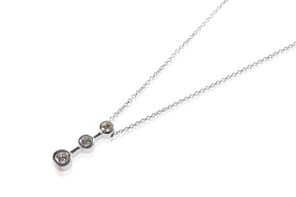 DIAMOND DROP PENDANT NECKLACE