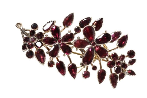 VICTORIAN GARNET FLORAL SPRAY BROOCH