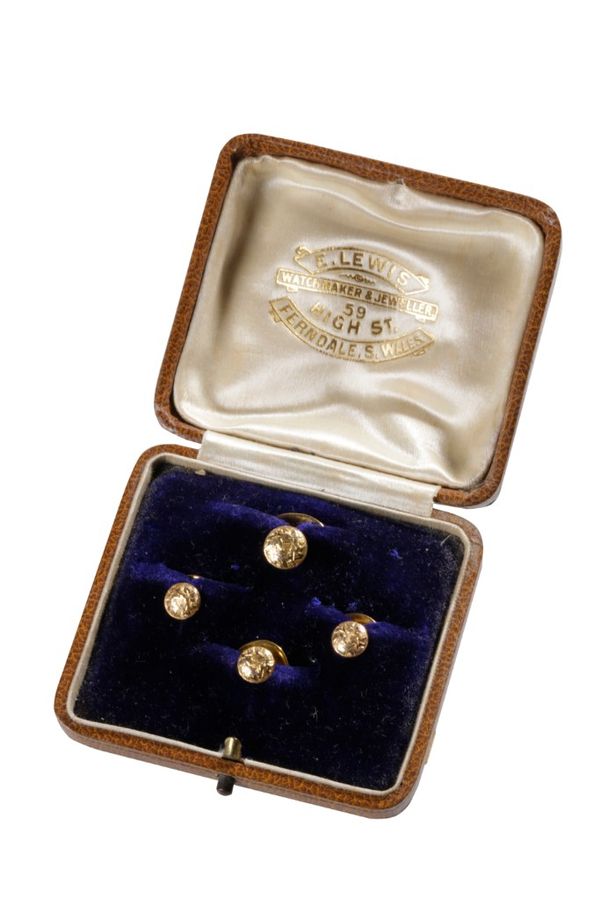 GENTLEMAN'S 9CT YELLOW GOLD DRESS STUDS