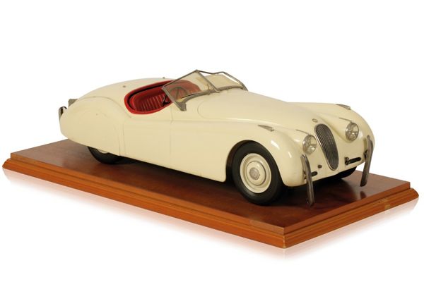 SCALE MODEL OF A JAGUAR XK120