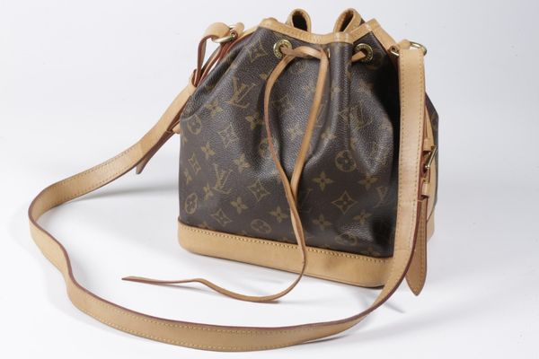 LOUIS VUITTON NOE CANVAS HANDBAG