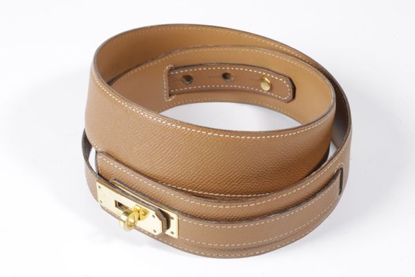 HERMES 'KELLY' BELT FASHIONED IN FAWN LEATHER