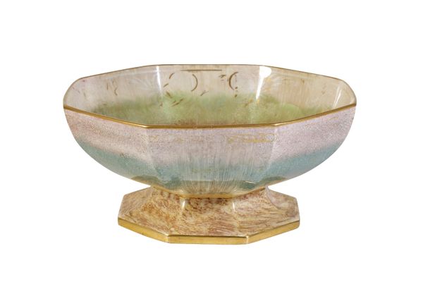 MINTONS: A LUSTREWARE BOWL