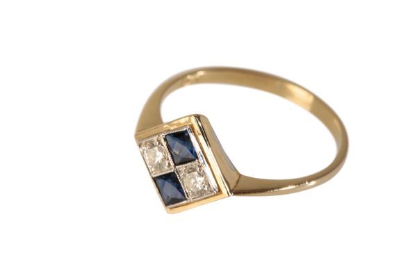 ART DECO STYLE SAPPHIRE AND DIAMOND RING