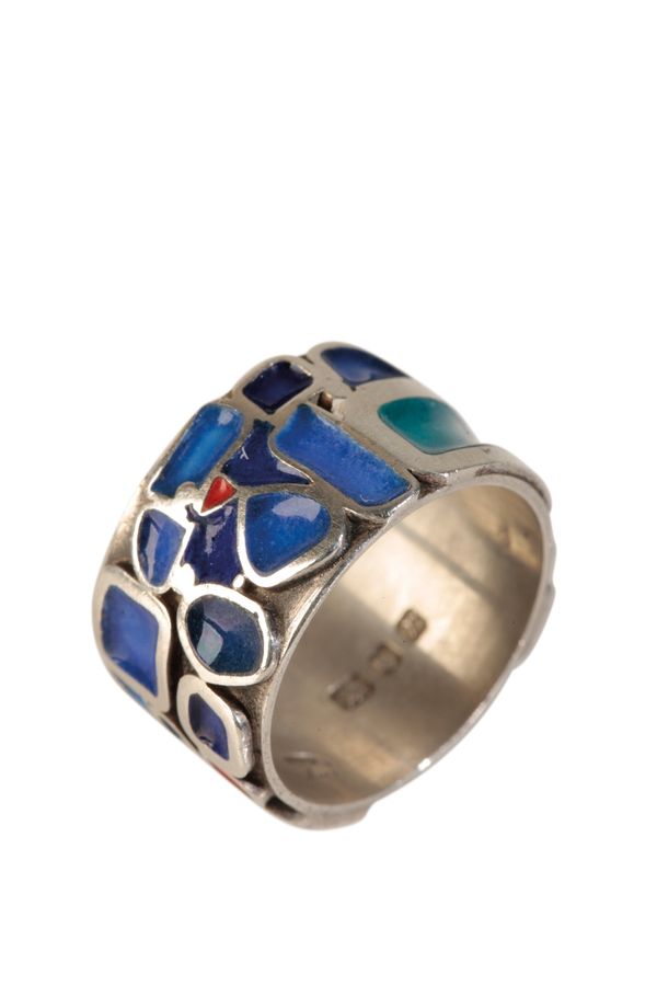 •PIERRE MARCHAND: A MODERNIST SILVER AND ENAMEL RING