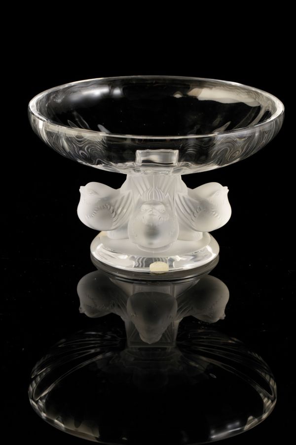 LALIQUE: A "NOGENT" FROSTED AND CLEAR GLASS PEDESTAL BOWL