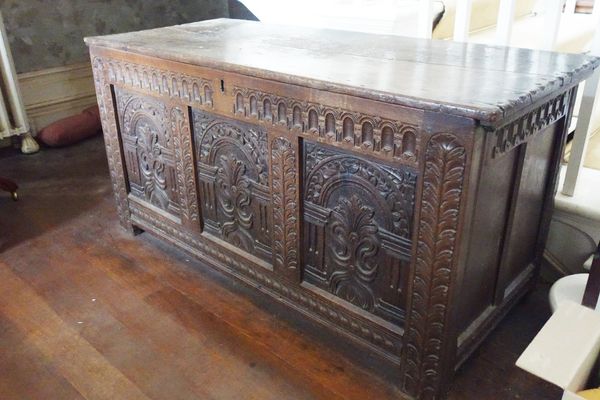 A CHARLES II OAK COFFER