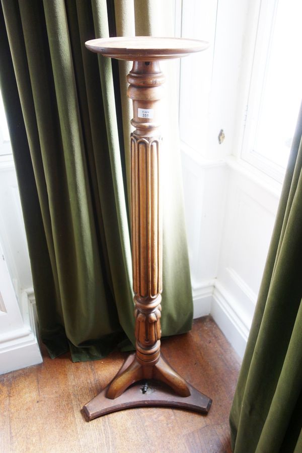 A PAIR OF GEORGE III STYLE TORCHERE