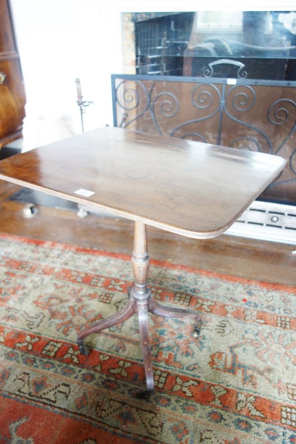 A REGENCY MAHOGANY PILLAR TABLE