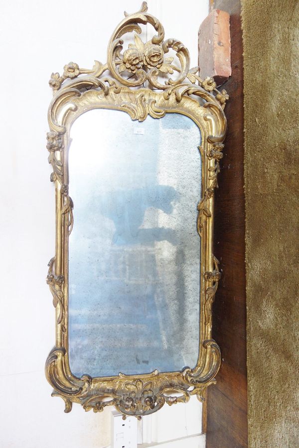 AN 18TH CENTURY STYLE GILTWOOD WALL MIRROR