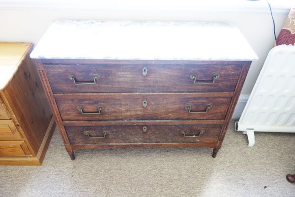 A BIEDERMEIER TYPE MAHOGANY CHEST OF DRAWERS