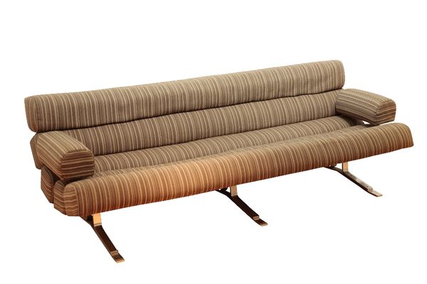 WILLIAM PLUNKETT: A MODEL WP01 DESIGN SOFA