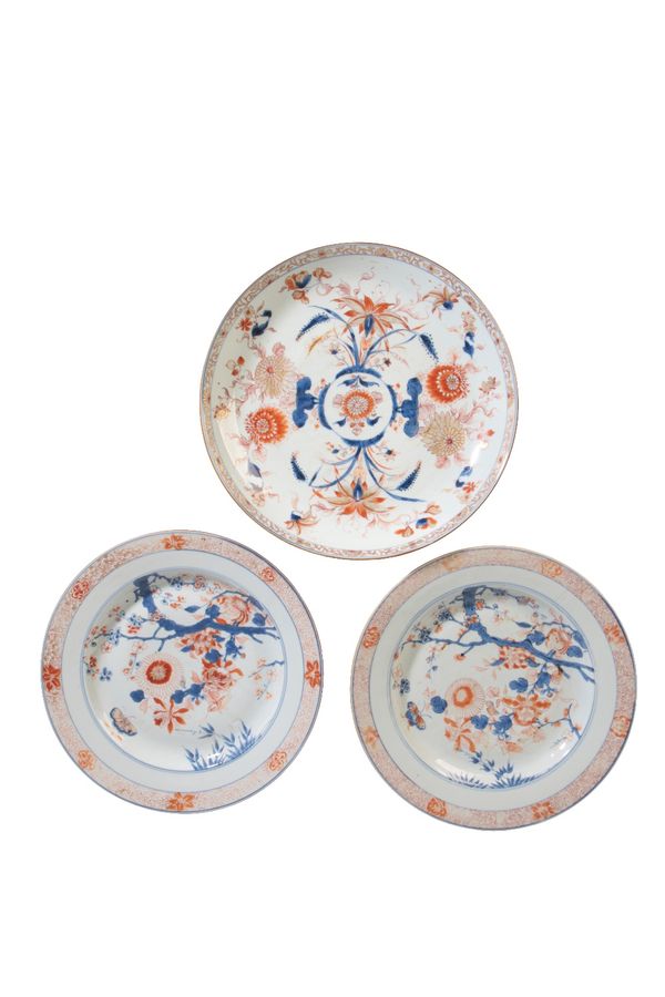 LARGE PAIR OF IMARI DECORATED DISHES