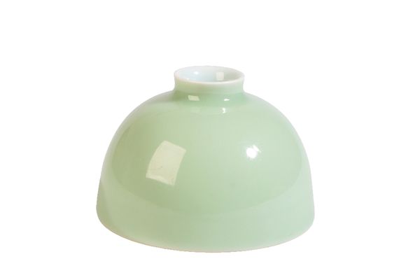 CELADON-GLAZE BEEHIVE WATERPOT