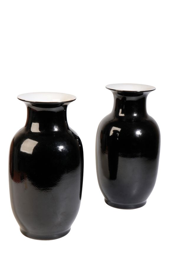 PAIR OF BLACK-GLAZE BALUSTER VASES