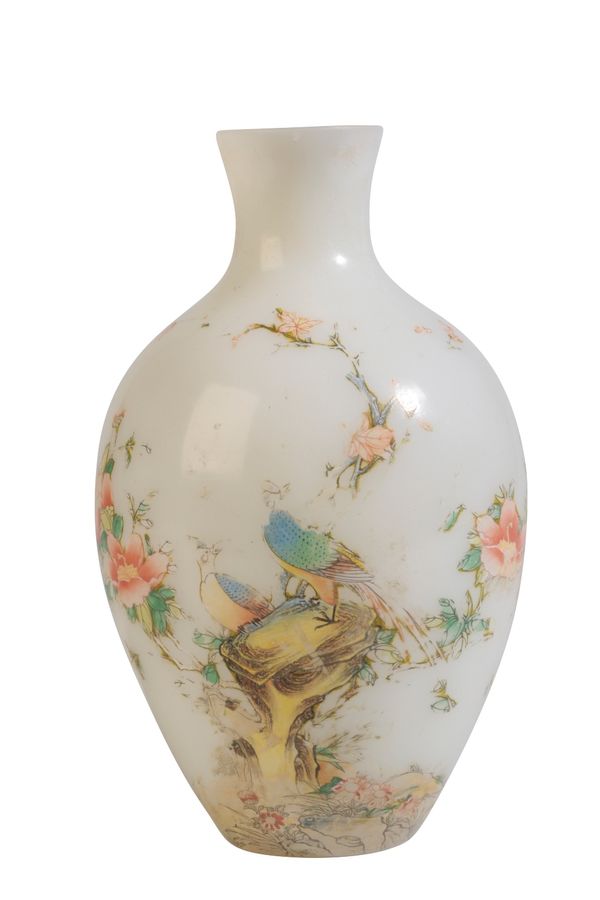 WHITE ENAMELLED 'PHEASANTS' GLASS VASE