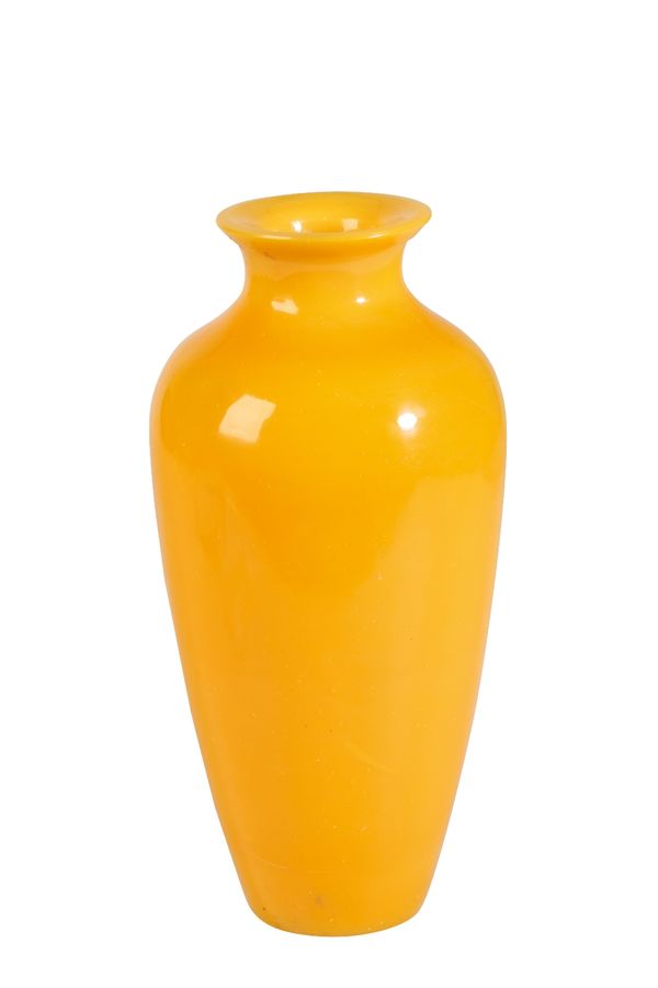 PEKING YELLOW GLASS BALUSTER VASE