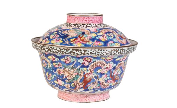 FAMILLE ROSE CANTON ENAMEL BOWL AND COVER