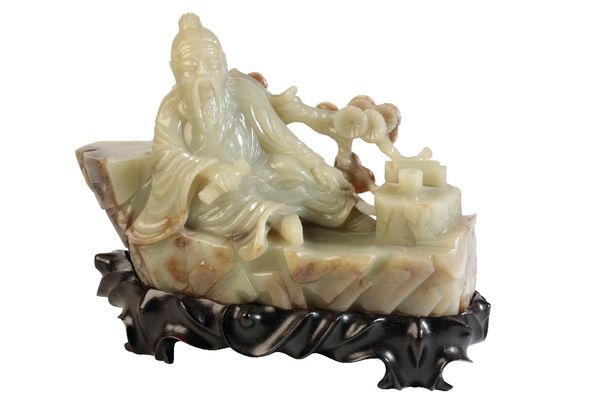 LARGE CARVED JADE GROUP