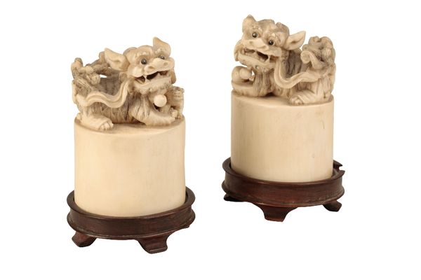 PAIR OF CARVED IVORY SEALS