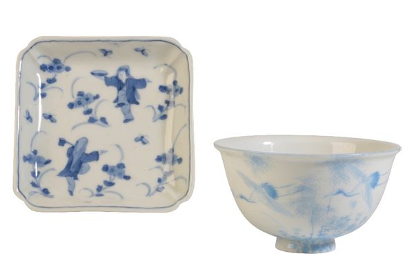 SMALL ARITA BLUE AND WHITE BOWL