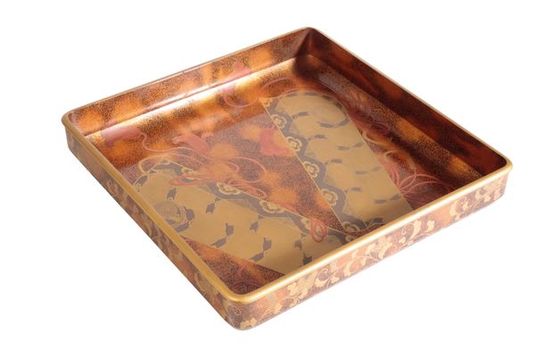 FINE JAPANESE LACQUER TRAY