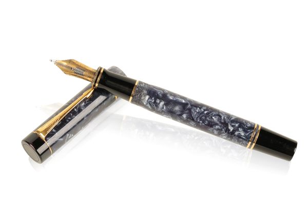 PARKER DUOFOLD CENTENNIAL FOUNTAIN PEN