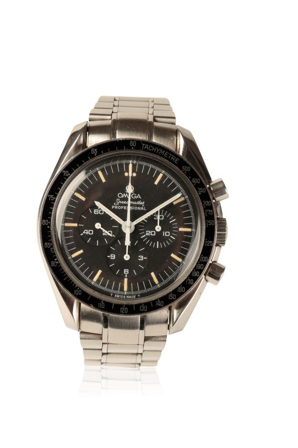 OMEGA SPEEDMASTER PROFESSIONAL CHRONOGRAPH GENTLEMAN'S STAINLESS STEEL BRACELET WATCH