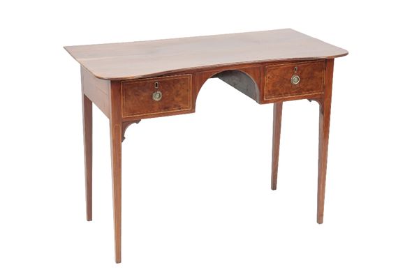 GEORGE III MAHOGANY DRESSING TABLE