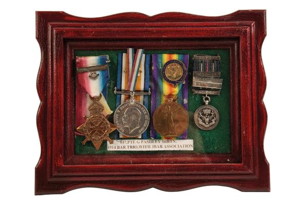 STAR TRIO TO 847 PTE G PASHLEY SEAFORTHS, WITH SILVER ASSOCIATION MEDAL