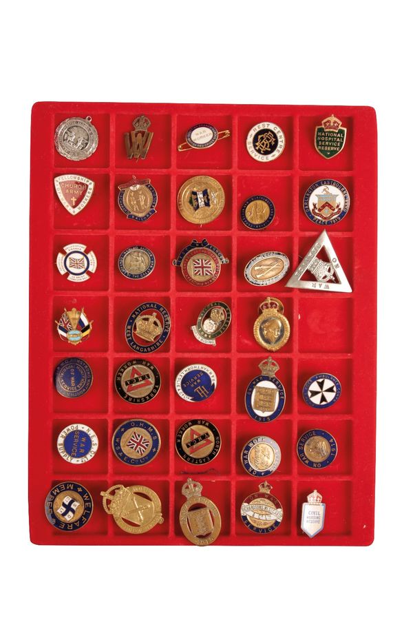 COLLECTION OF ENAMEL GREAT WAR BADGES.