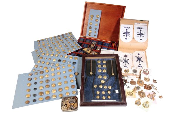 LARGE COLLECTION OF ROYAL NAVY BADGES AND BUTTONS