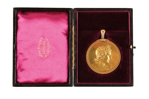 GOLD LLEWELLYN THOMAS MEDAL